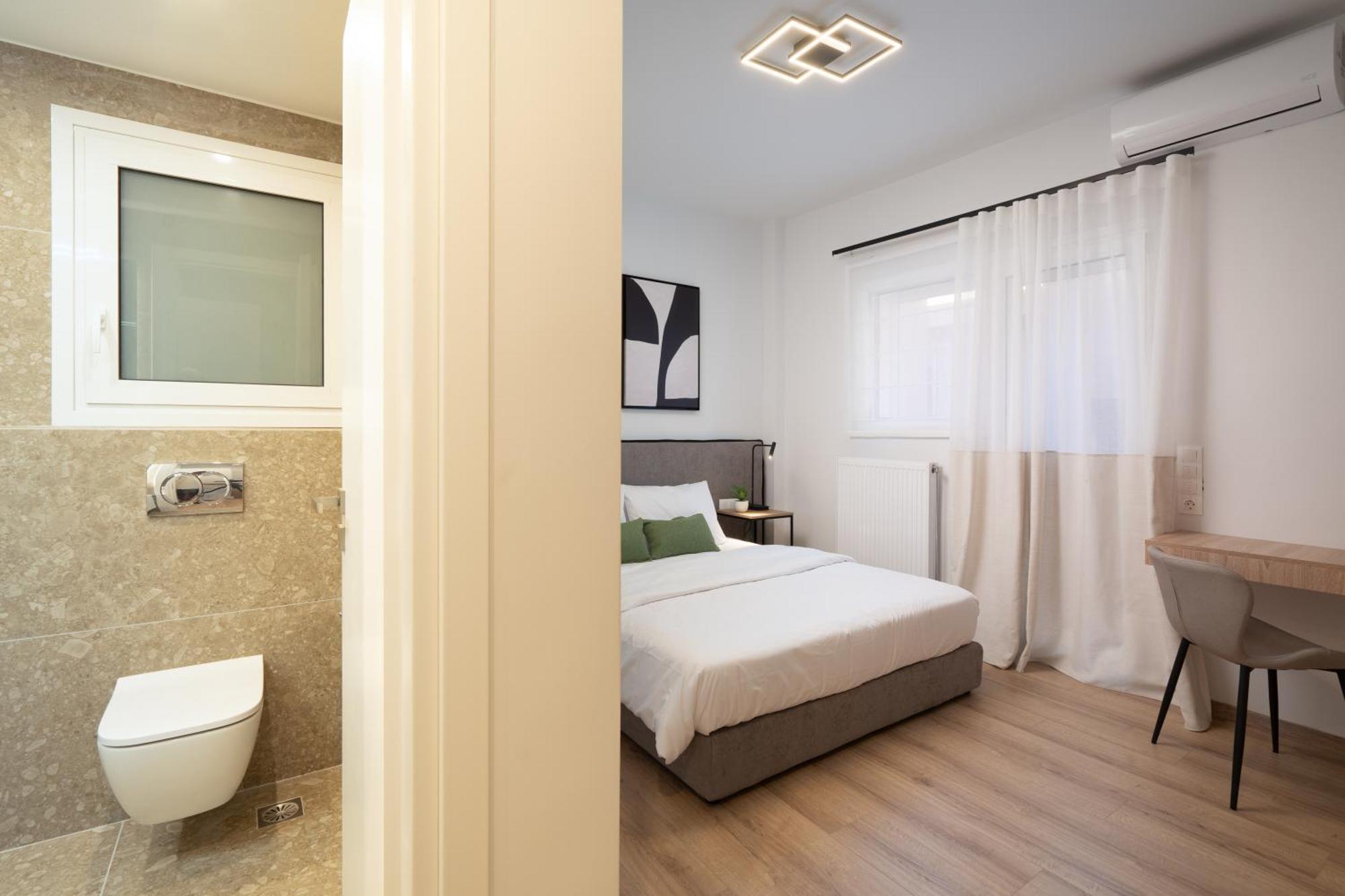 Luxury Apartment Next To The National Museum アテネ エクステリア 写真