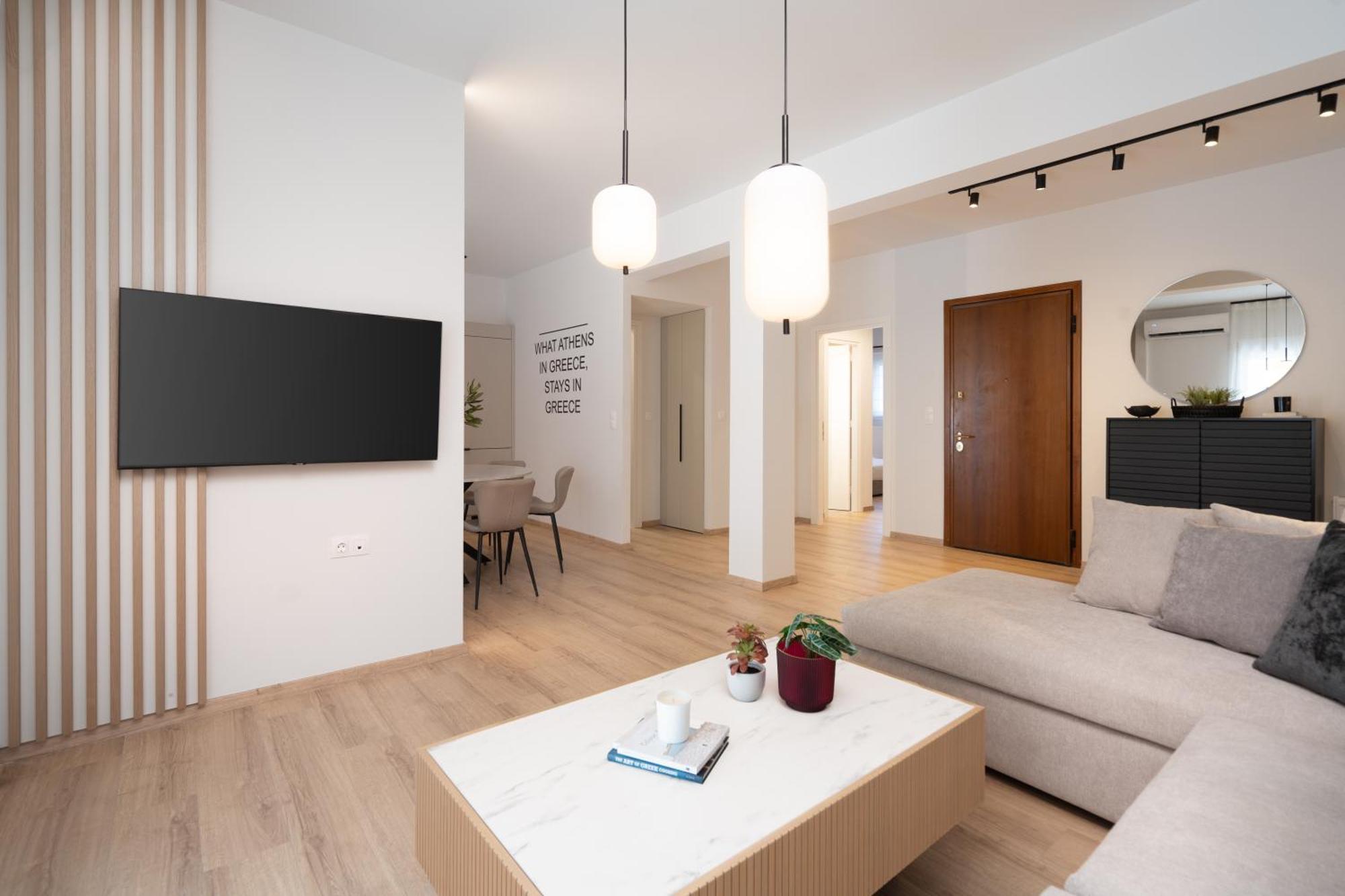 Luxury Apartment Next To The National Museum アテネ エクステリア 写真