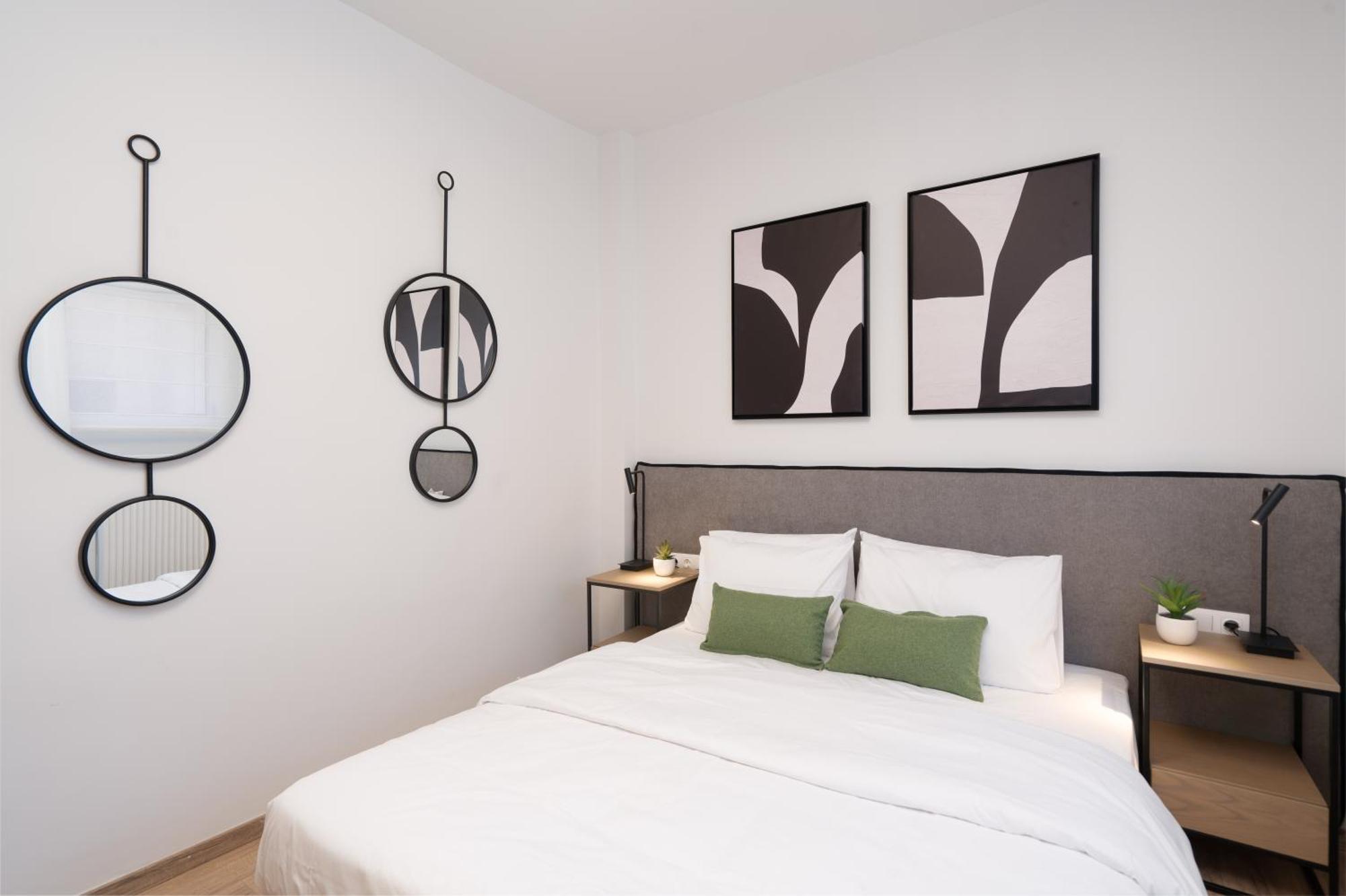 Luxury Apartment Next To The National Museum アテネ エクステリア 写真
