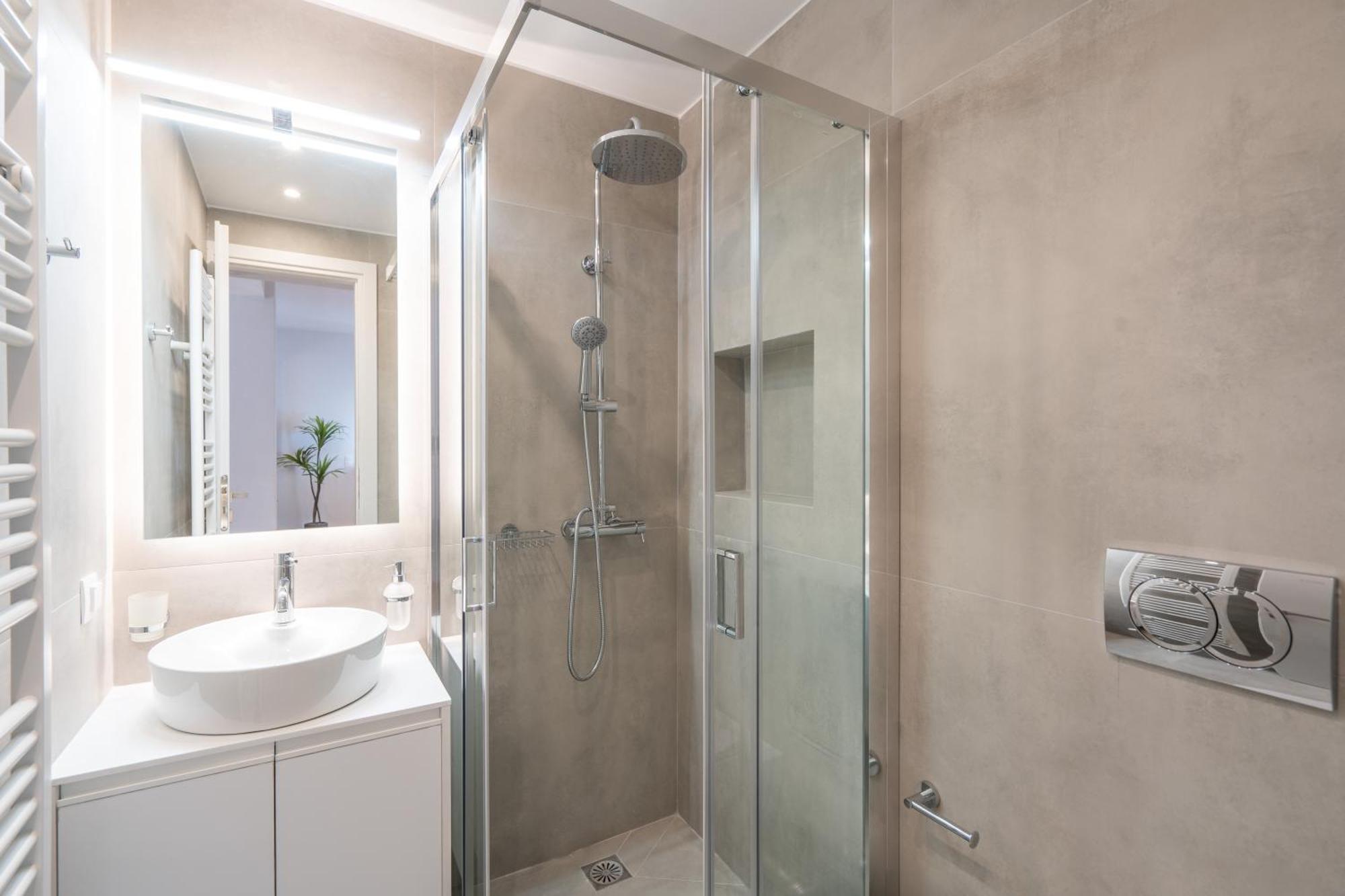 Luxury Apartment Next To The National Museum アテネ エクステリア 写真