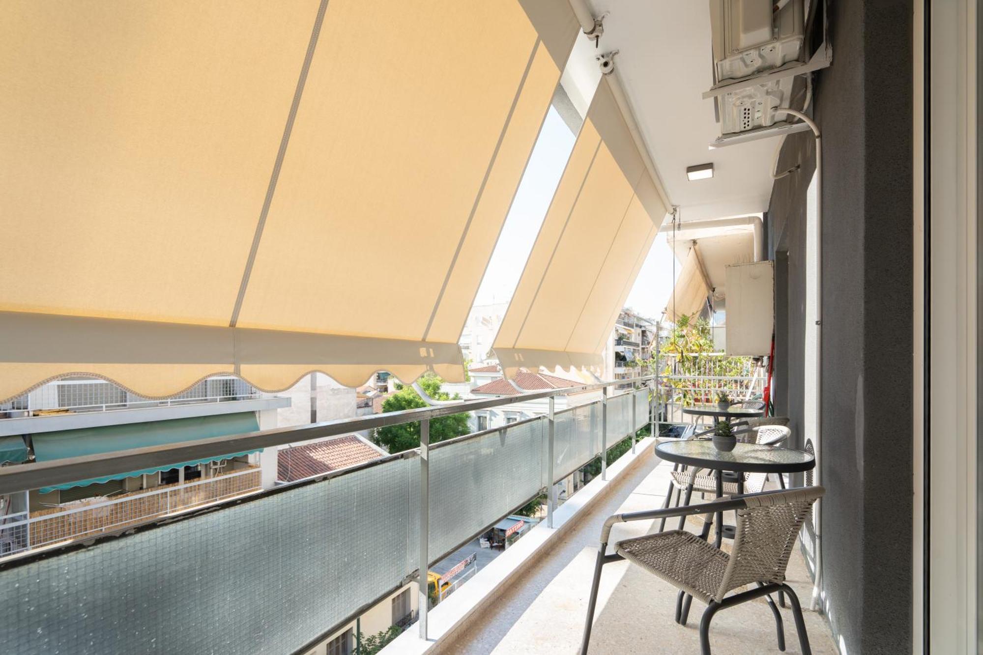 Luxury Apartment Next To The National Museum アテネ エクステリア 写真